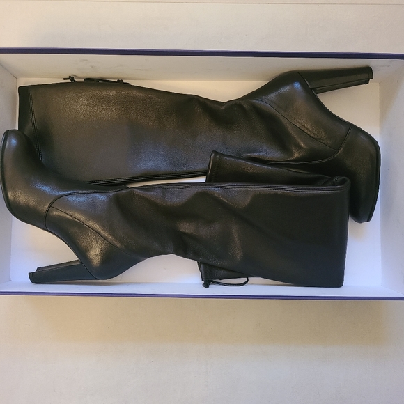 NEW Stuart Weitzman Highland Boots - Picture 3 of 10